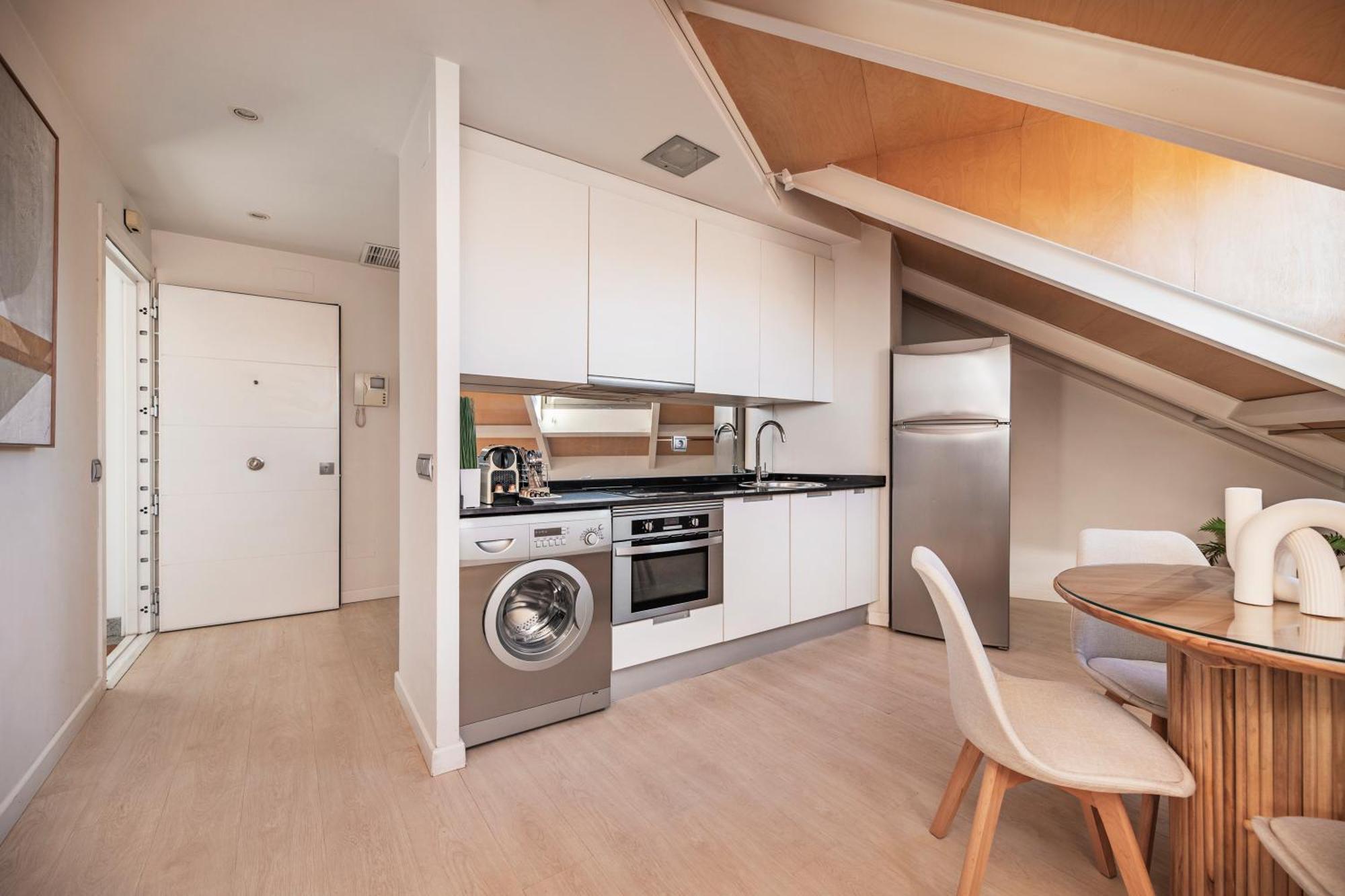 Luxury Apartments In Barrio Palacio — Photos 2