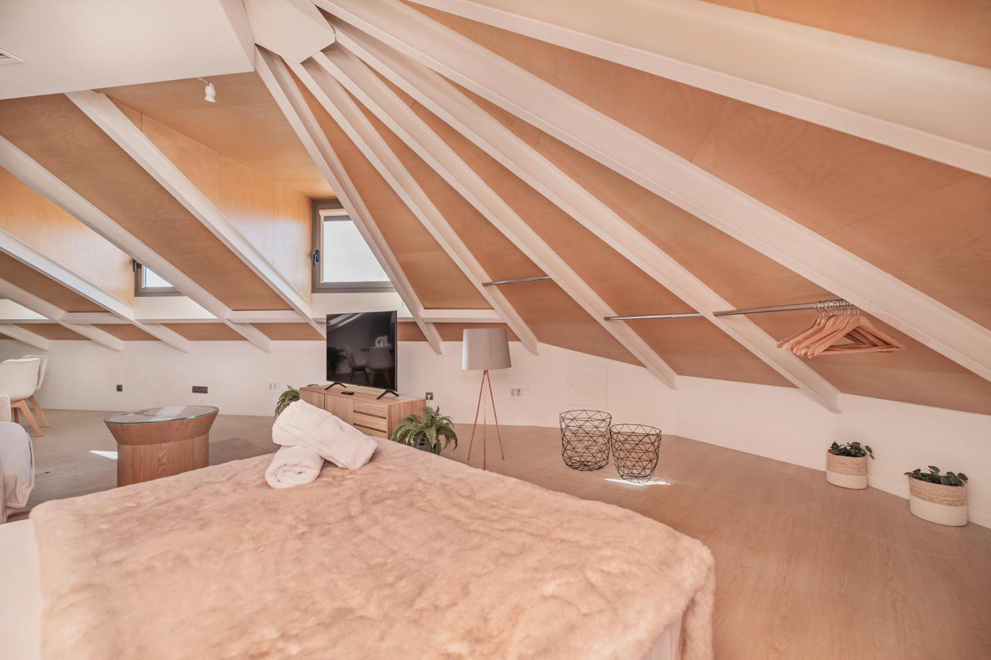 Luxury Apartments In Barrio Palacio — Photos 1